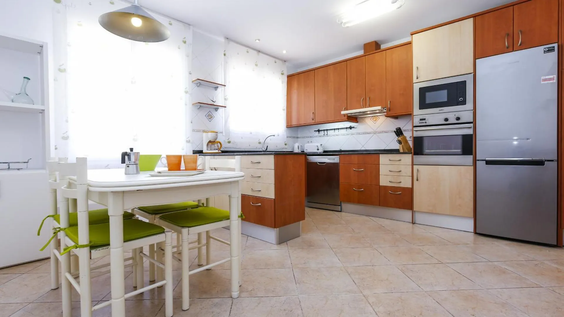 New Queens 2A Planetcostadorada Salou Apartamento